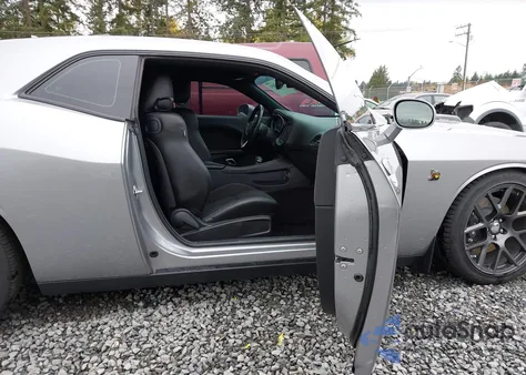 2016 Dodge Challenger 392 Hemi Scat Pack Shaker из США, поврежденный, VIN 2C3CDZFJ6GH192444